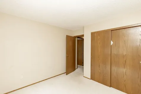 1907 27th Avenue S Fargo ND 58103