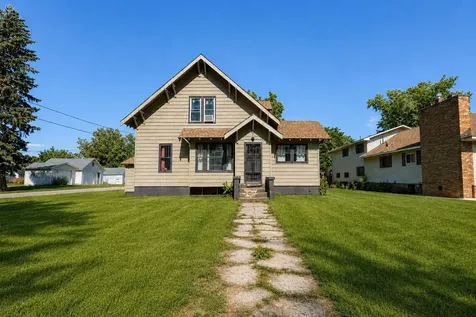 105 Wollan Street Starbuck MN 56381