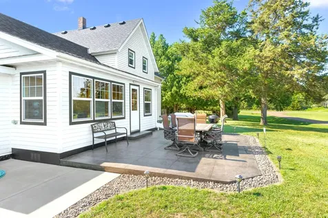8946 285th Avenue NE North Branch MN 55056