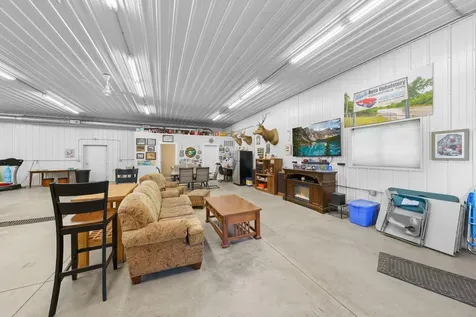 8946 285th Avenue NE North Branch MN 55056