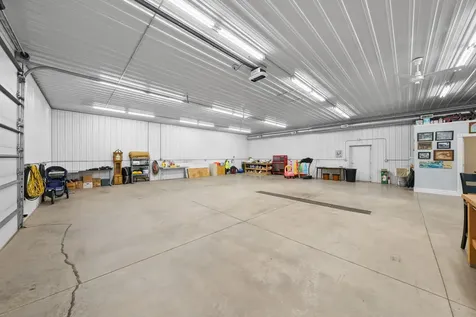 8946 285th Avenue NE North Branch MN 55056