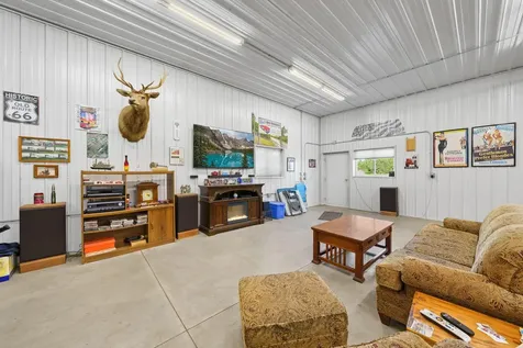 8946 285th Avenue NE North Branch MN 55056