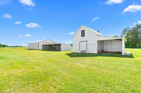 8946 285th Avenue NE North Branch MN 55056