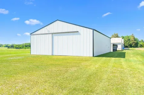 8946 285th Avenue NE North Branch MN 55056
