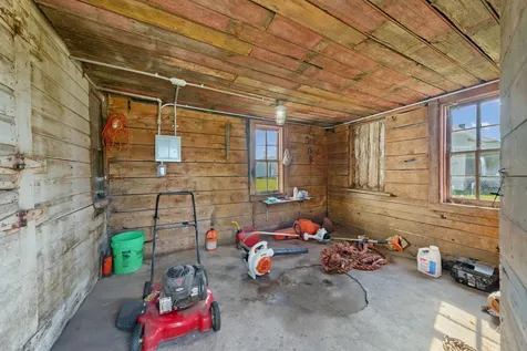 8946 285th Avenue NE North Branch MN 55056