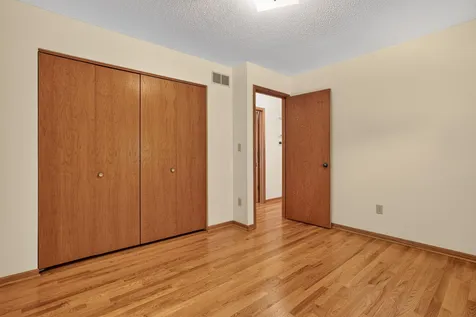 4911 22nd Avenue NW Rochester MN 55901