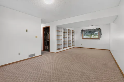 4911 22nd Avenue NW Rochester MN 55901