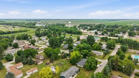 325 2nd Street S Casselton ND 58012
