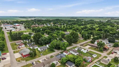 325 2nd Street S Casselton ND 58012