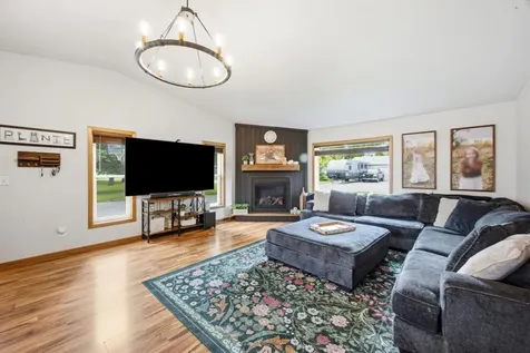 325 2nd Street S Casselton ND 58012