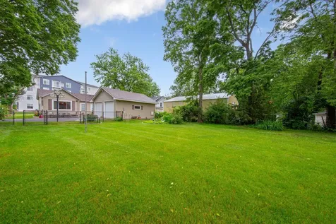 806 5th Street NW Faribault MN 55021