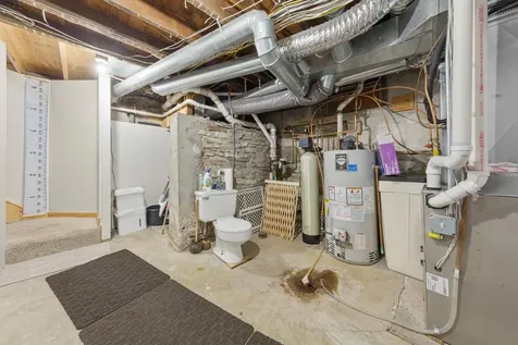 806 5th Street NW Faribault MN 55021