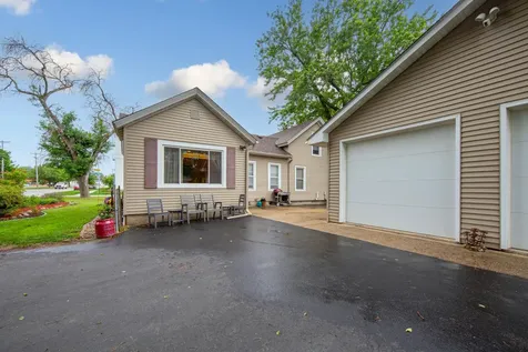 806 5th Street NW Faribault MN 55021