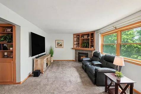 517 Upland Road NW Saint Michael MN 55376