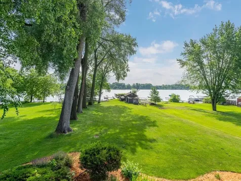 1519 14th Avenue NW New Brighton MN 55112