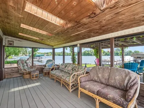 1519 14th Avenue NW New Brighton MN 55112