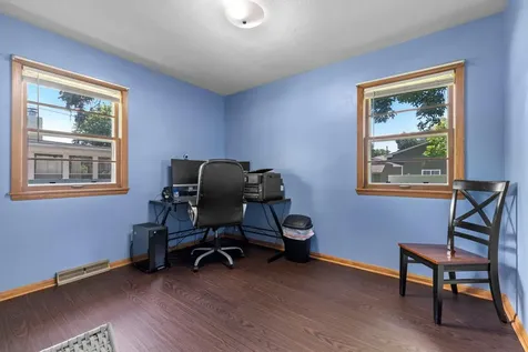 512 Woodley Street E Northfield MN 55057
