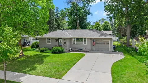 512 Woodley Street E Northfield MN 55057