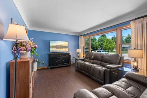 512 Woodley Street E Northfield MN 55057