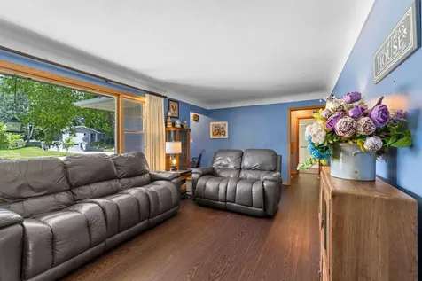 512 Woodley Street E Northfield MN 55057