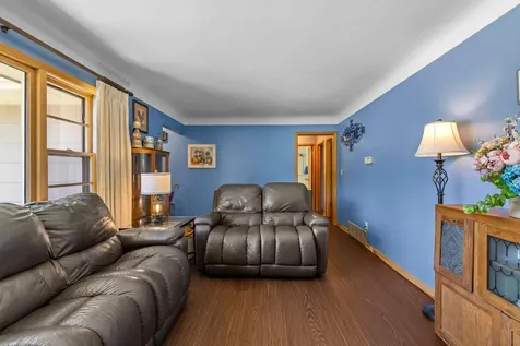 512 Woodley Street E Northfield MN 55057