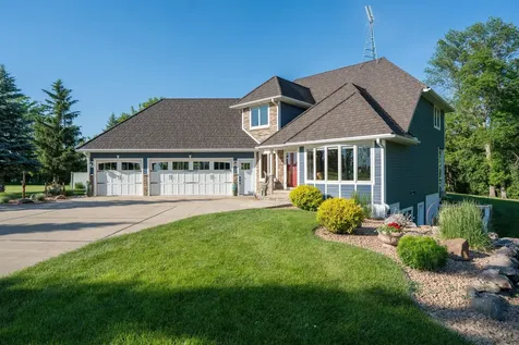 16 Lake Shore Drive Sherburn MN 56171