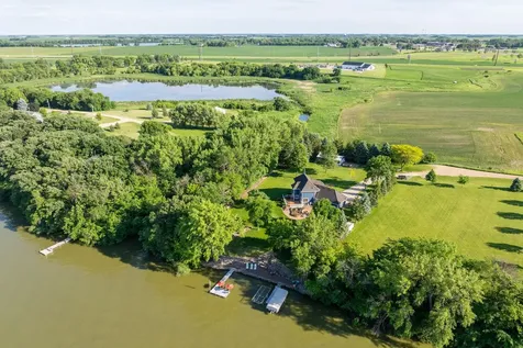16 Lake Shore Drive Sherburn MN 56171