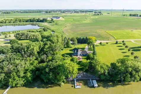16 Lake Shore Drive Sherburn MN 56171