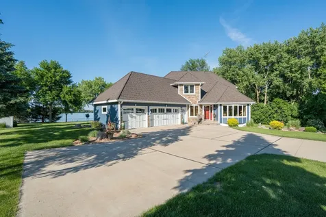 16 Lake Shore Drive Sherburn MN 56171
