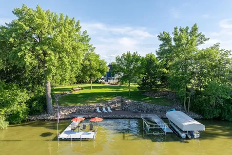 16 Lake Shore Drive Sherburn MN 56171