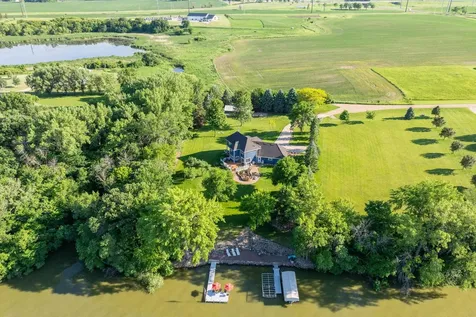 16 Lake Shore Drive Sherburn MN 56171