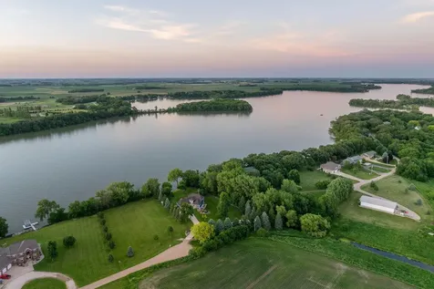 16 Lake Shore Drive Sherburn MN 56171