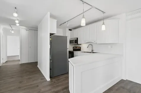 19 1st Street S Minneapolis MN 55401