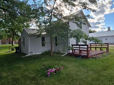 401 10th Street Brewster MN 56119