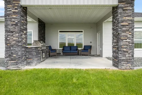 5659 43rd Street S Fargo ND 58104
