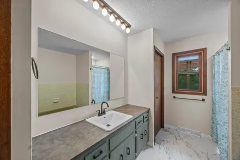 30044 Highway 169 NW Princeton MN 55371