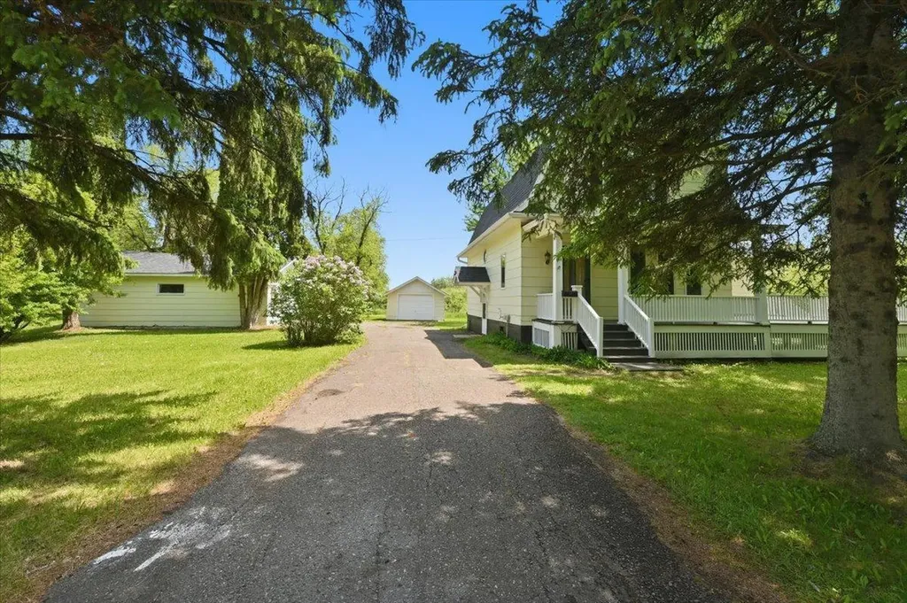 5514 Baxter Avenue Superior WI 54880
