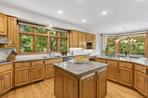18294 Tamarack Drive Minnetonka MN 55345