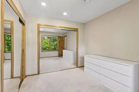 18294 Tamarack Drive Minnetonka MN 55345