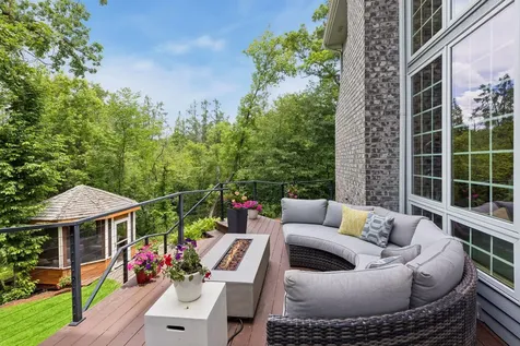 18294 Tamarack Drive Minnetonka MN 55345