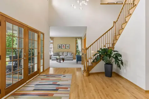 18294 Tamarack Drive Minnetonka MN 55345