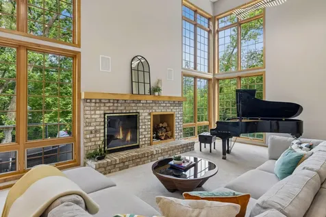 18294 Tamarack Drive Minnetonka MN 55345