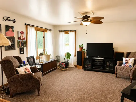 506 Ash Avenue N New Richland MN 56072