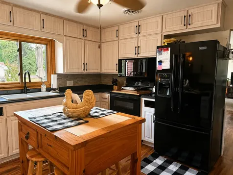 506 Ash Avenue N New Richland MN 56072