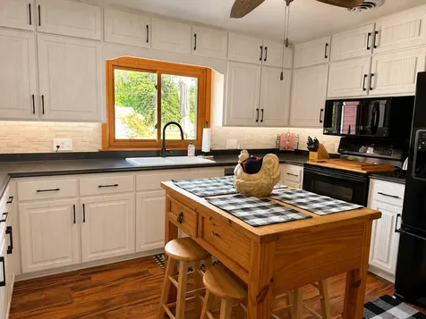 506 Ash Avenue N New Richland MN 56072