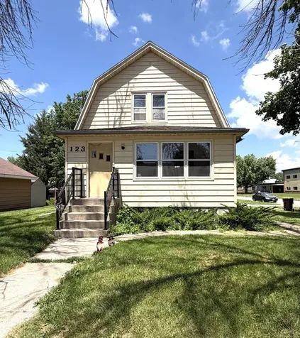 123 E 12th Street Fairmont MN 56031