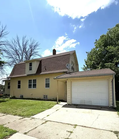 123 E 12th Street Fairmont MN 56031
