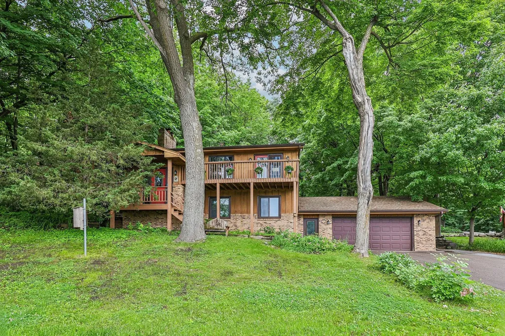 6680 Lotus Trail Chanhassen MN 55317
