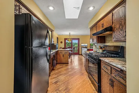 6680 Lotus Trail Chanhassen MN 55317