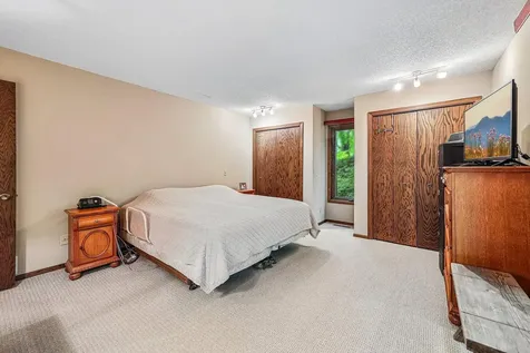 6680 Lotus Trail Chanhassen MN 55317